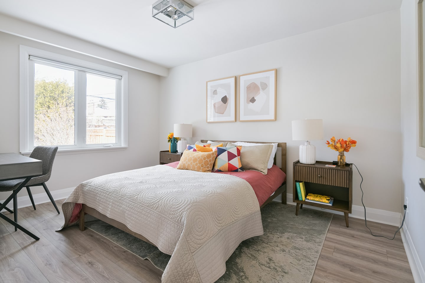 Queen bedroom